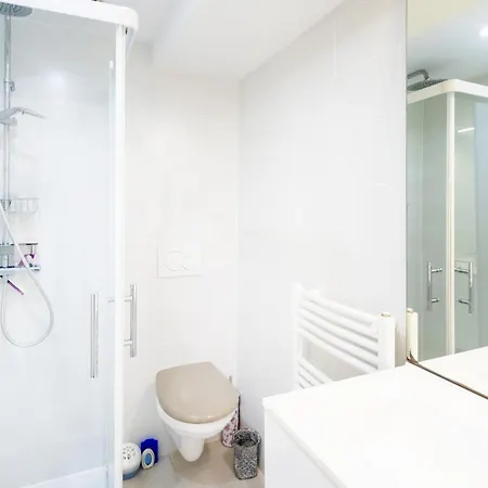 De Charme - Prive * 比亚里茨